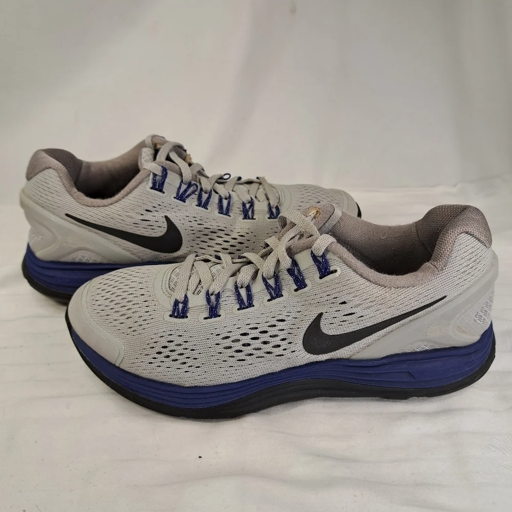 NIKE Gray & Blue Lunarglide 4 Sneakers Youth (big kid) Size 5